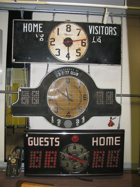 Billy Bedroom, Basketball Office, Sports Basement, Vintage Sports Decor, Basketball Scoreboard, Hockey Decor, Vintage Gym, School Murals, Goalie Mask