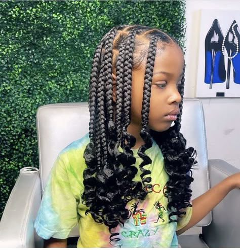 Braids with curls
Black kids
Girl
Protective styles Cheer Wall, Knotless Braids With Curly Ends, Girls Braided Hairstyles Kids, Braids With Curly Ends, Daughter Hairstyles, Toddler Braided Hairstyles, Black Kids Braids Hairstyles, Lil Girl Hairstyles, Kids Curly Hairstyles