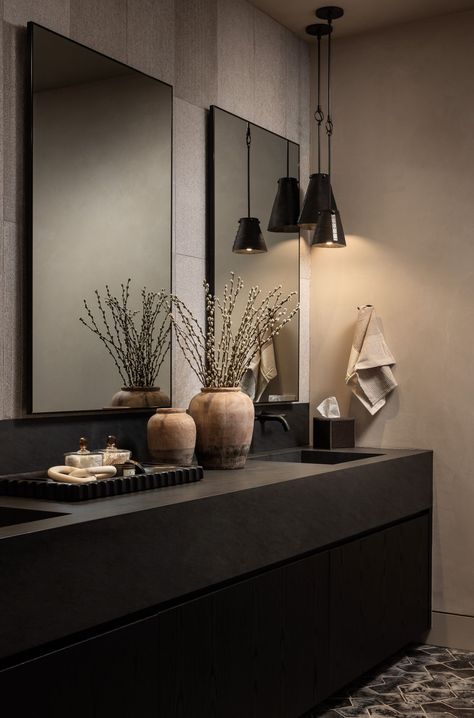 Moody Ensuite, Brutalist Bathroom, Modern Apartment Bathroom, Modern Masculine Bathroom, Bathroom Staging, Wc Decoration, Lindye Galloway, Modern Powder Room, Zen House