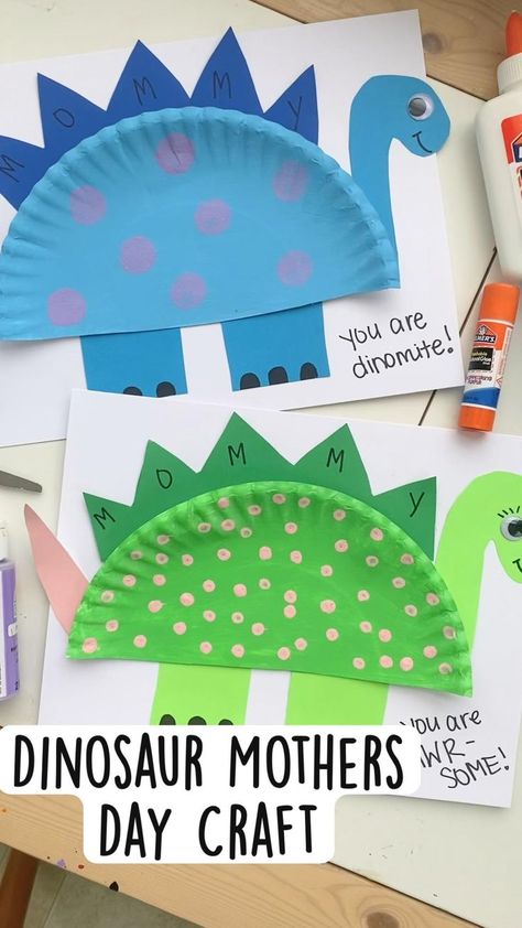 Crafts Dinosaur, Crafts Mothers Day, Dinosaur Crafts Preschool, Mothers Day Craft, Babysitting Crafts, Craft Preschool, Toddler Arts And Crafts, Dinosaur Crafts, Daycare Activities