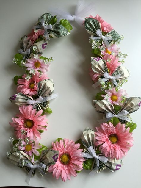 Butterfly money lei... Made my first one for my niece's graduation... Leis For Graduation Flowers, Money Lei With Flowers, Money Flower Leis For Graduation, Graduation Leis Flower, Cute Graduation Lei Ideas, Graduation Flower Lei, Cute Graduation Leis, Graduation Lanyards Diy, Lei Graduation Diy