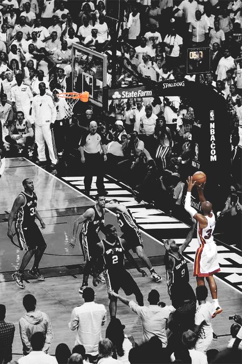 Ray Allen's 3-Point Shot in Game 6 of 2013 NBA Finals Heat Basketball, Basketball Rim, Nba Basketball Art, Ray Allen, Basketball Photos, Nba Miami Heat, Bola Basket, Nba Art, Sport Nutrition