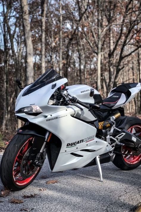 Luxury white Bike Sportbike Motorcycles, Honda Supermoto, Ducati 959 Panigale, Bmw Motorcycle S1000rr, Ducati 1000, Ducati Motorbike, Ninja Bike, Biker Photography, White Bike