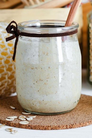 Diy Oatmeal, Homemade Oatmeal, Skin Scrub, Spa Night, Hand Scrub, Rough Skin, Perfect Skin, Our Body, Baking Soda