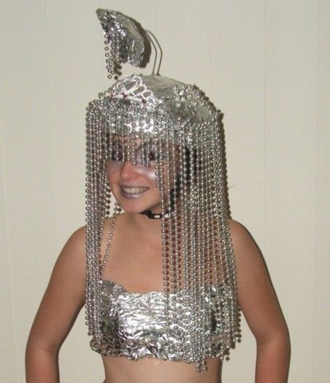 Tinfoil Hats, Foil Sculptures, Futuristic Costume, Foil Hat, Tin Foil Hat, Upcycling Clothing, Competition Winner, Parade Ideas, Don Giovanni