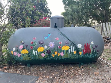 Painted flowers design on propane tank. Used Enamel paint. Painted Gas Tanks, Painting Propane Tanks, Propain Tanks Painted, Painting Propane Tanks Ideas, Propane Tank Art Ideas, Propane Tank Painting Ideas, Painted Propane Tanks Ideas Funny, Paint Propane Tank, Painted Propane Tanks Ideas