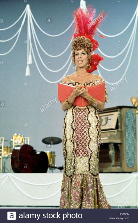 Download this stock image: THE CAROL BURNETT SHOW, Carol Burnett in Bob Mackie costume, 1967-78 - HD73EN from Alamy's library of millions of high resolution stock photos, illustrations and vectors. Carol Burnett Show, Dark Fairycore, Carol Burnett, Bob Mackie, Golden Globe Award, Best Actress, Clothing Patterns, Aesthetic Clothes, Stylish Outfits