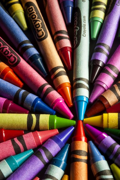 Joart Brand Archetypes, Crayola Crayons, Pencil Crayon, Crayon Art, Live Colorfully, World Of Color, Color Inspiration, Rainbow Colors, Colored Pencils