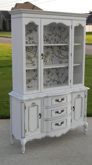 Old China Cabinet, Vintage China Cabinets, Painted China Cabinets, Hutch Ideas, Hutch Makeover, Custom Painted Furniture, China Hutch, Refinished Furniture, China Cabinets