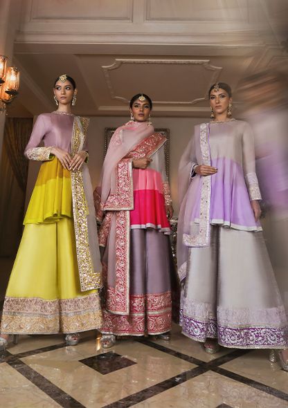 Dress Style Pakistani, Manish Malhotra Designs, Pakistani Women Dresses, Anita Dongre, Casual Indian Fashion, Pakistani Fashion Party Wear, Indian Dresses Traditional, Traditional Indian Outfits, Manish Malhotra