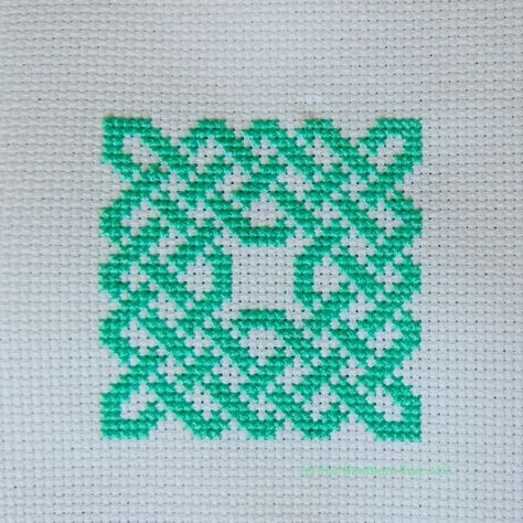 Celtic Knot - Free Cross Stitch Pattern - Payhip Charts Patterns, Pixel Quilting, Irish Cross, Celtic Cross Stitch, Free Cross Stitch Pattern, Hawthorn Tree, Celtic Knot Designs, Quilt Squares, Celtic Knots