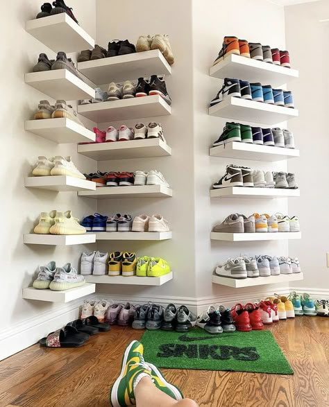 Sneakerhead Bedroom, Sneakerhead Room, Sneaker Displays, Kitchen Remodel With Island, Hypebeast Room, Shoe Room, Shoe Wall, Small Kitchen Remodel, Kitchen Remodel Ideas