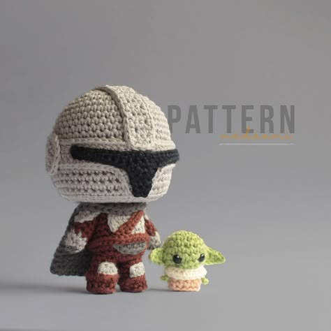 Todas las publicaciones • Instagram Crocheted Clothing, Star Wars Crochet, Confection Au Crochet, Crochet Stars, Fun Crochet Projects, Crochet Diy, Diy Crochet Projects, Bounty Hunter, Crochet Patterns Amigurumi