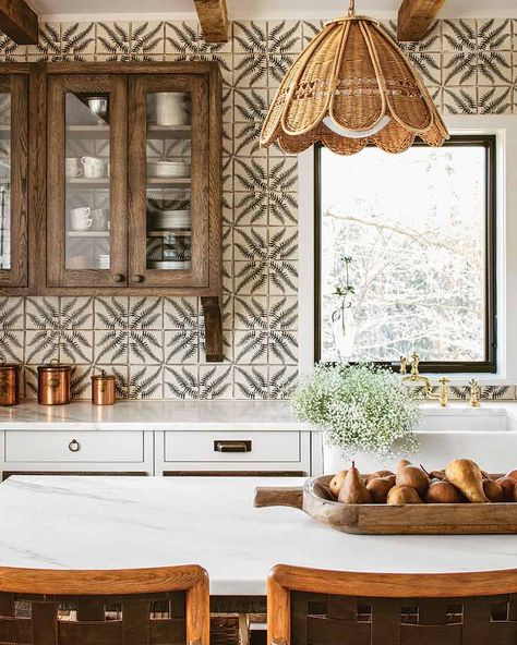 Painted Terracotta Tiles, Lauren Liess, Terracotta Wall, Inspire Me Home Decor, Terracotta Tiles, Favorite Kitchen, Home Design Decor, Counter Tops, Kitchen Inspo