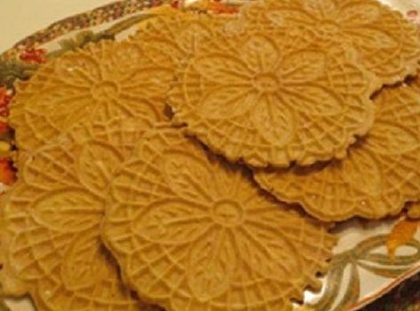 Peanut Butter Pizzelle Recipe, Pizelle Recipe, Pizzelle Cookies, Pizzelle Recipe, Italian Butter Cookies, Italian Cookie Recipes, Clam Recipes, Cherry Recipes, Italian Recipes Authentic