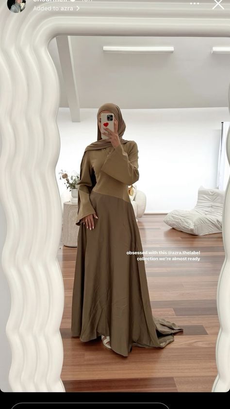 #outfits #dress #celebrity Modest Dresses Hijab, Dress Celebrity, Hijabi Fits, Modest Evening Dress, Stile Hijab, Muslim Fashion Hijab Outfits, Clueless Outfits, Outfits Dress, Modest Dresses Casual