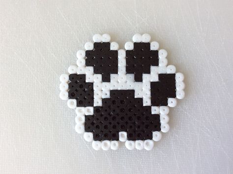 Dog Melty Beads, Dog Perler Bead Patterns, Dog Perler Bead, Hama Pearls Ideas, Melty Bead Designs, Hama Art, Melt Beads Patterns, Hamma Beads Ideas, Easy Perler Bead Patterns