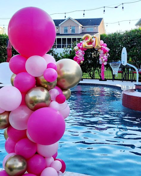 🌸✨ Celebrating a special client's 21st birthday in the most magical way! 🎉 Our poolside party setup featured an incredible pink balloon arch and tassels, creating the perfect photo opportunities. 📸 The elegant balloon columns around the pool and at the entrance added a sophisticated touch, making every moment picture-perfect. This unforgettable celebration was filled with joy, laughter, and lasting memories. Cheers to turning 21 in style! 🥂🎂💖 #BirthdayBash #21stBirthday #BalloonDecor #PoolPa... Pink Balloon Arch, Turning 21, Poolside Party, Party Setup, Balloon Columns, Pink Balloons, Balloon Arch, Birthday Bash, 21st Birthday