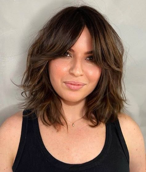 Lob with Curtain Bangs to Look Slim Best Haircuts For High Foreheads, America Ferrera Hair, Wavy Layered Hair, Haircut Inspo, Bangs For Round Face, Wavy Haircuts, Lob Haircut, Fun Hair, Hair With Bangs