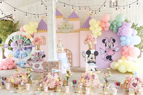 MiaBellaLand ✨ Happiest Place On Earth! 🎡 Design + Balloons + Backdrop + Flowers + kids table @janettloveshop Venue @thebigwhitebarn18 Cake @miamicustom_cakes_events #disneyland #disneylandtheme #disneylandthemeparty #disneylandthemedecor #disneylandkidstable #disneylandcenterpieces #disneylanddecorations #disneylandballoons #disneylandcastle #disneylandbackdrop #castlebackdrop #mickey #minniemouse Disney Theme Balloon Decoration, Disneyland Theme 1st Birthday Party, Disneyland 2nd Birthday, Disneyland Backdrop, Pastel Disney Party, Disney First Birthday Girl, Disney Party Decor, Disneyland Theme Birthday Party, Disneyland Birthday Party Theme