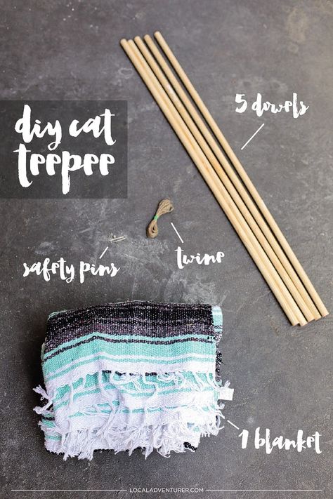 DIY Cat Teepee / DIY Cat Tent. // Local Adventurer Cat Diys, Teepee Diy, Diy Jouet Pour Chat, Diy Old Tshirts, Teepee Tutorial, Diy Cat Tent, Diy Tipi, Katt Diy, Diy Chat