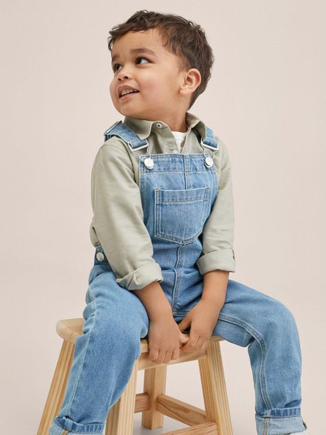 Dungaree Outfit, Kids Dungarees, Boy Fits, Denim Dungarees, Boys Denim, Kids Clothes Boys, Mango Kids, Kids Fashion Boy, Fashion Kids