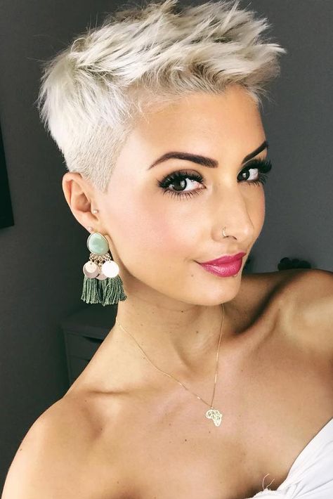 Short Edgy Pixie With Undercut #pixiecut #haircuts #shortpixie #blondehair #undercut Short Blonde Pixie, Edgy Pixie, Super Short Hair, Pixie Hair, Very Short Hair, Short Pixie Haircuts, Short Pixie Cut, Short Blonde, Short Hair Haircuts