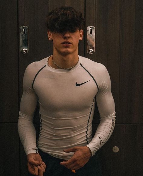 Oversized Hoodie Outfit, Compression Shirt Men, Men Abs, Compression T Shirt, Fav Color, White Shirt Men, Best Poses For Men, Compression Shirt, Hoodie Outfit