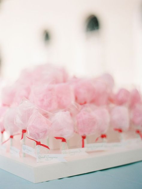 Cotton Candy Display, Vintage Wedding Candy Bar, Cotton Candy Cone, Wedding Makeup Vintage, Diy Crafts Vintage, Pink Sweets, Candy Display, Pink Cotton Candy, Wedding Inspirations