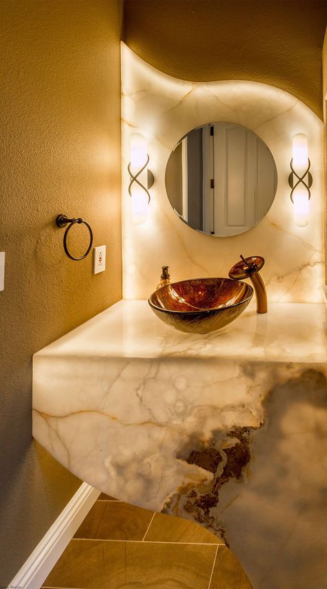 Onyx Powder Room, Backlit Onyx Wall, Onyx Bathroom Ideas, Onyx Backlit, Onyx Vanity, Backlit Stone, Architect Kitchen, Heritage Interior, Cabaret Theater