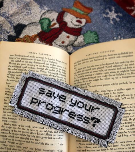 Netflix Christmas Movies, Gamer Boyfriend, Cross Stitch Bookmarks, Pixel Pattern, Tapestry Crochet, Embroidery Inspiration, Cross Stitch Art, Embroidery And Stitching, Cute Crafts