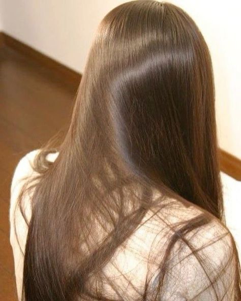 Long Shiny Hair, Hair Stylist Life, Long Hairstyles, روتين العناية بالبشرة, Silky Hair, Dream Hair, Shiny Hair, Aesthetic Hair, Pretty Hairstyles