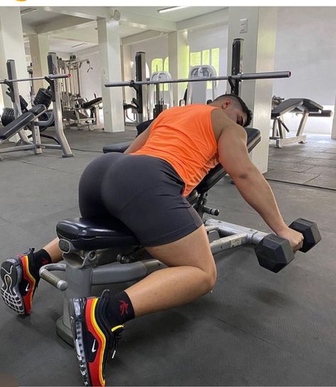 Gay Club Outfit, Gym Men Motivation, Seluar Ketat, Buttocks Workout, Big Big, Muscular Men, Big Men, Muscle Men, Stylish Men