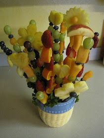 Fruit Kabob, Welcome New Neighbors, Fruit Salad With Marshmallows, Ambrosia Recipe, Crafts Organization, Edible Fruit Arrangements, Bouquet Graduation, Kids Veggies, Fruit Bouquet