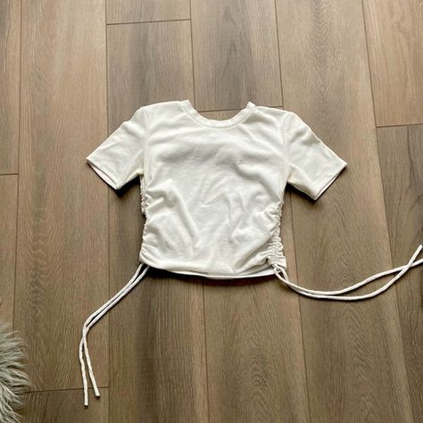 White Zara croptop Zara Croptop, White Tip, 50 Style, Zara Tops, Zara, Crop Tops, My Saves, Closet, Quick Saves