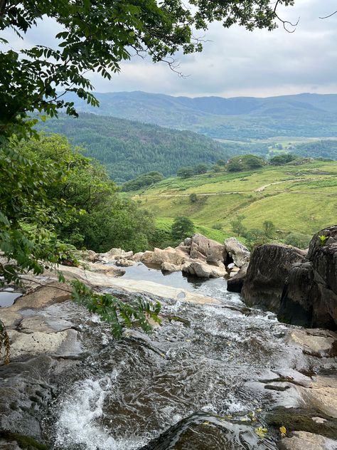 Wales Hiking, Wales Aesthetic, Alaska House, Summer Abroad, Hiking Mountains, Aesthetic Memes, Hiking Aesthetic, Nature Pics, Camp Life