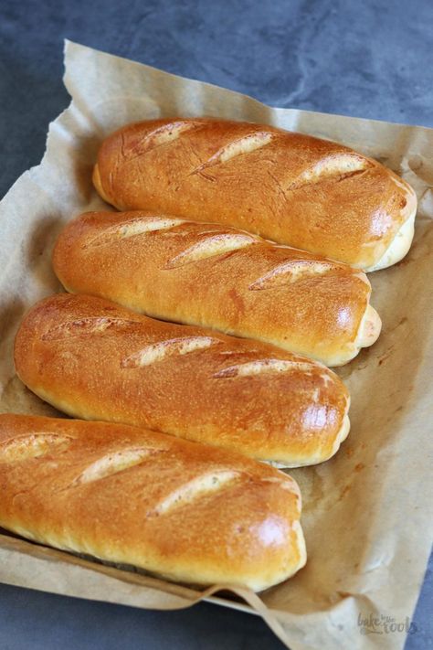 Homemade Hoagie Rolls, Basic Sandwich, Hoagie Roll Recipe, Sandwich Roll Recipe, Hoagie Sandwich, Hoagie Sandwiches, Sandwich Rolls, Homemade Sandwich, Hoagie Rolls