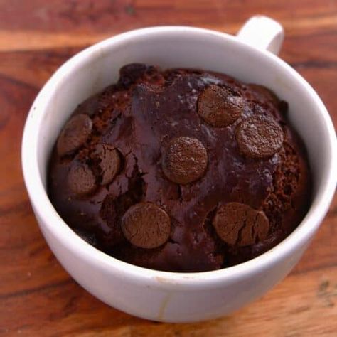 Quick Air fryer chocolate mug cake recipe ( 2 ways ) - SecondRecipe Chocolate Mug Cake Recipe, Mug Cake Recipe, Chocolate Mug Cake, Single Serve Desserts, Warm Cake, Chocolate Mug Cakes, Chocolate Mugs, Healthy Gluten Free Recipes, Single Serving