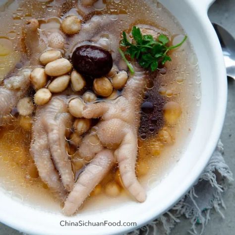 Chicken Feet Soup - China Sichuan Food Chicken Feet Soup, Soup Chinese, Asian Soup Recipes, Sichuan Food, Chinese Chicken, Asian Soup, Chinese Soup, Chinese Dishes, Halloween Fun