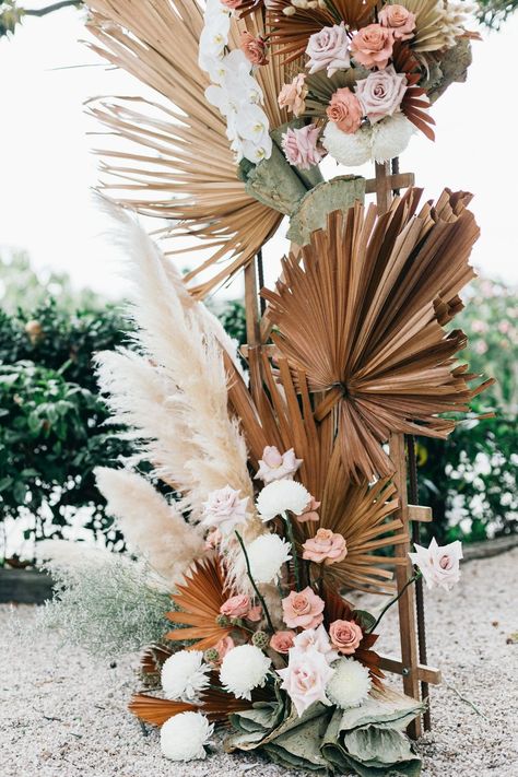 And just like that we are left breathless thanks to this gorgeous destination wedding in Byron Bay, Australia. With dried botanicals, fluffy pampas grass, and dusty pink roses we're obsessed with every chic detail! #ruffledblog Dusty Pink Roses, Dried Botanicals, Byron Bay Weddings, Tulum Wedding, Grass Wedding, Boho Wedding Inspiration, Bay Wedding, Tropical Wedding, Wedding Deco