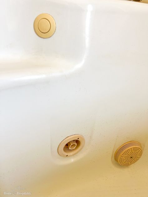 My honest first-hand experience trying to whiten yellow plastic tub jet parts using hair developer, plus easy steps for cleaning the internal plumbing of a jetted tub! Jet Tub Decor Ideas, Clean Jetted Tub, Remove Bathtub, Old Bathtub, Sally Beauty Supply, Jetted Bath Tubs, Clean Bathtub, Tub Cleaner, Garden Tub