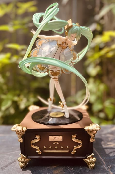 Honkai Figures, Music Box Aesthetic, Figurines Aesthetic, Figurine Photography, Music Box Dancer, Miku Figures, Cute Figurines, Box Manga, Cute Figurine