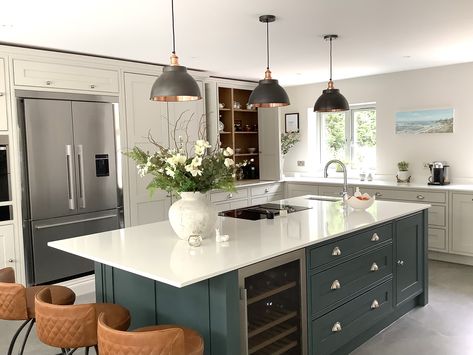 Kitchen Island With Induction Hob, Kitchen Island Extractor Fan, Cooker On Island Kitchen, Hobs On Kitchen Island, Induction Hob With Built In Extractor, Wine Fridge Kitchen Island, Hob On Island Kitchen, Kitchen Island With Cooker, Kitchen Island With Hob