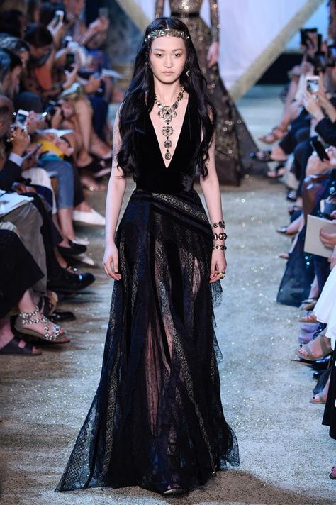 Gothic Fashion Show, Elie Saab Black Dress, Haute Couture Black Dress, Witch Couture, Goth Aesthetic Fashion, Dark Fashion Aesthetic, Dark Couture, Wedding Guest Formal Dress, Winter Gown