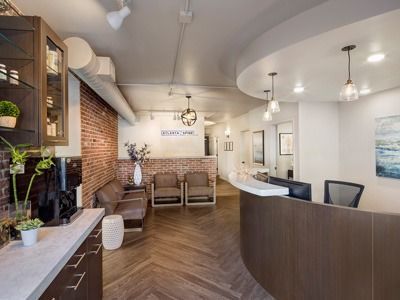 Chiropractor Office Design, Industrial Office Lobby, Chiropractic Office Decor, Medical Office Interior, Vet Practice, Office Lobby Design, Chiropractic Office Design, Chiro Office, Dr Office