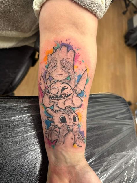 Stitch And Toothless, Toothless Tattoo, Groot Tattoo, Disney Stitch Tattoo, Disney Sleeve Tattoos, Stitch Tattoo, Dragon Tattoo For Women, Pokemon Tattoo, Bff Tattoos