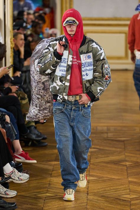 Vetements Runway, Lord Pretty Flacko, American Streetwear, Dope Fits, Black Men Street Fashion, Men Street Fashion, Shirt Design Inspiration, Street Fashion Men Streetwear, Hip Hop Outfits