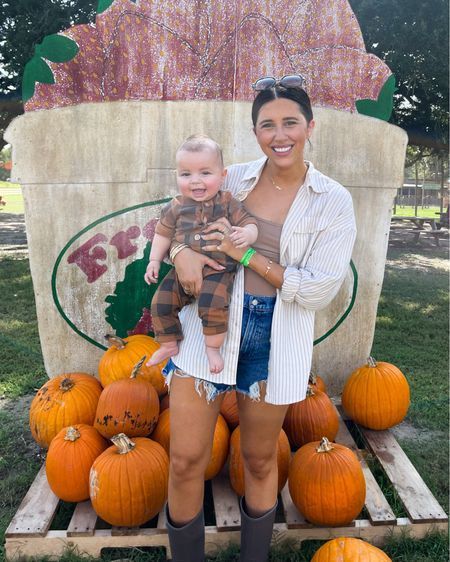 In true Texas fashion the pumpkin patch was muddy and hot this year haha this outfit is from Walmart! Hot Pumpkin Patch Outfit, Patch Outfit, Texas Fashion, Pumpkin Patch Outfit, Hot Day, Pumpkin Patch, Spring Outfits, What To Wear, Winter Outfits