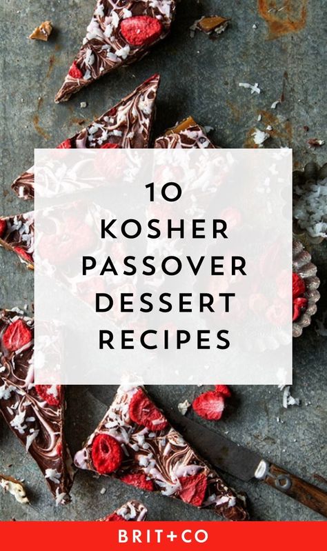 Kosher Dessert Recipes, Passover Dessert Recipes, Chocolate Pistachio Cake, Kosher Desserts, Passover Recipes Dessert, Passover Desserts, Snacks Under 100 Calories, Chocolate Pistachio, Healthy Sweet Snacks