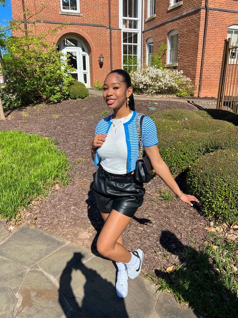 Spelman College #hbcu #fashion #blackgirl #aesthetic #shorts Spelman Outfit, Spelman Founders Day Outfit, Spelman College Aesthetic, Hbcu Homecoming Outfits, College Hbcu, Hbcu Outfits, Hbcu Fashion, Hbcu Colleges, First Day Of College